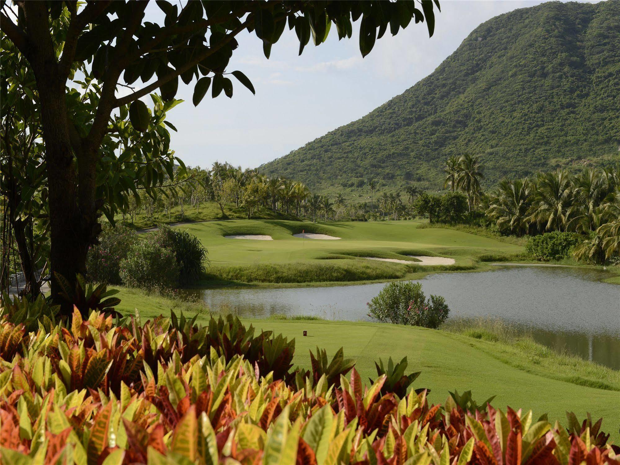 Mingshen Golf & Bay Resort Sanya Bagian luar foto